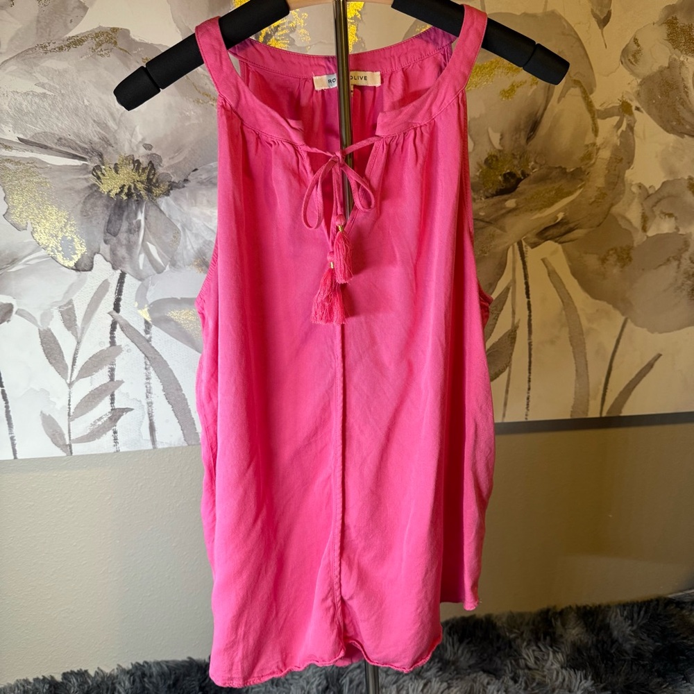 Rose & Olive Vibrant Fuchsia Pink Blouse with Tassel Details‎ Womens L Flowy